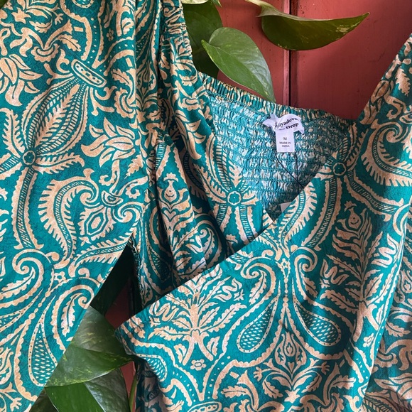 NWT Amazon Drop Printed Sweetheart Surplice Top w/Ties by Sruthi Jayadevan ✨ - Picture 6 of 10